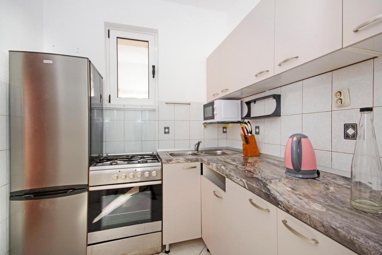 Apartmani Andrija Zivogosce Luaran gambar