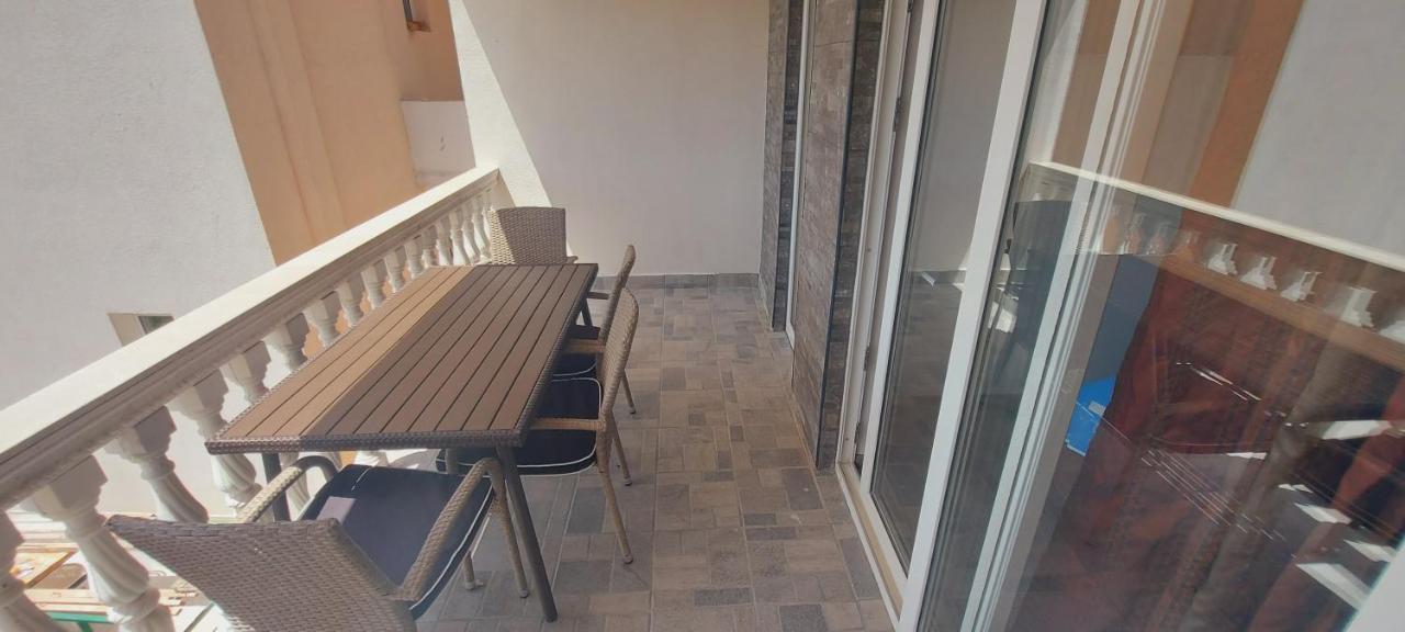 Apartmani Andrija Zivogosce Luaran gambar