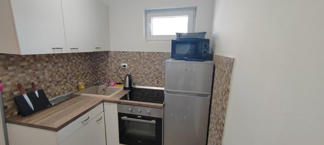 Apartmani Andrija Zivogosce Luaran gambar